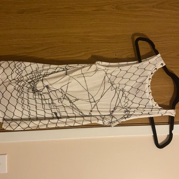 Guess tank top - Picture 2 of 2